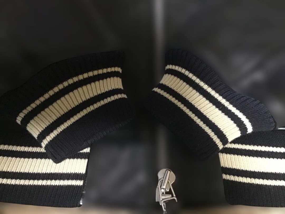 AVIREX ブラックレザー スタジャン　【美品】