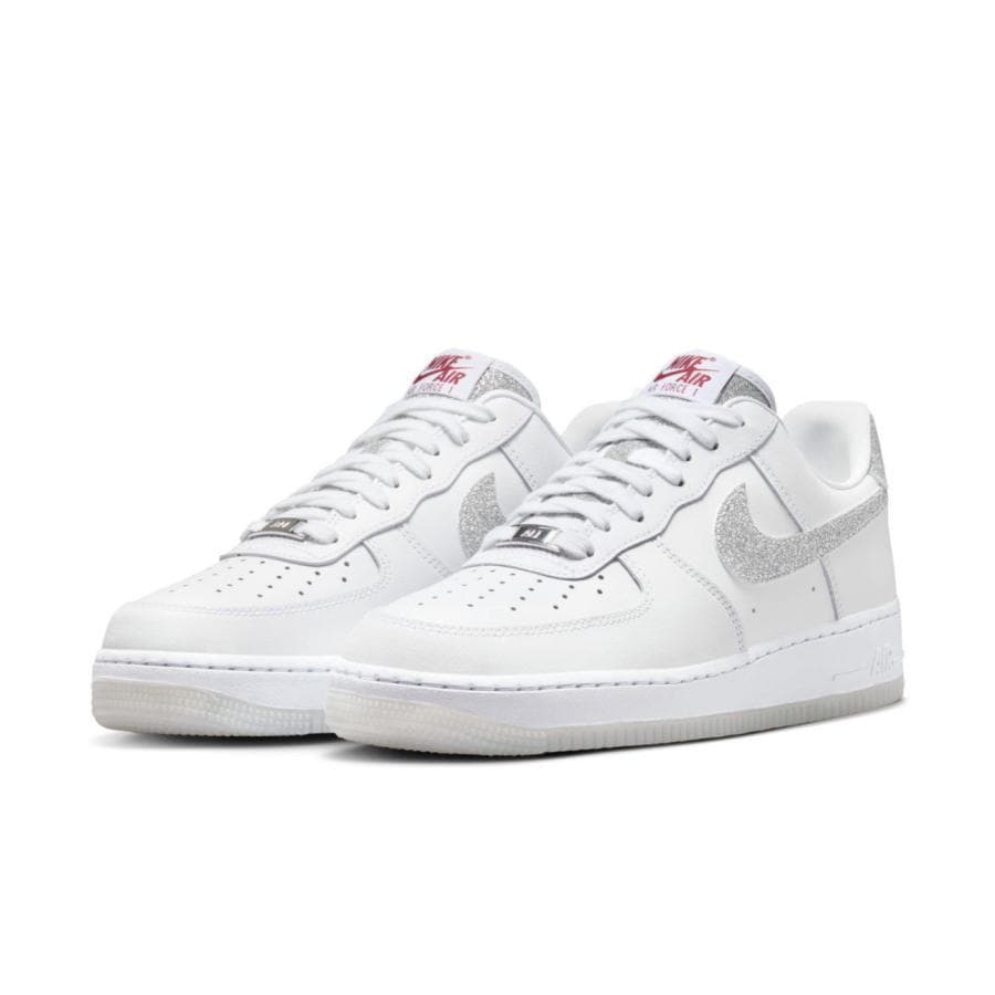 ナイキ　NIKE AIR FORCE 1 07 LX 24cm