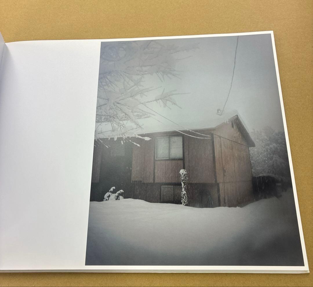 洋書 A ROAD DIVIDED Todd Hido