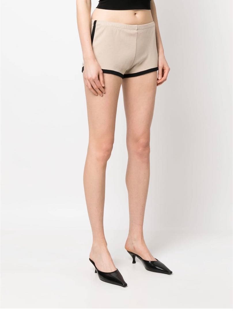 クレージュ　ベージュ コントラスト　ショートパンツ　Courreges