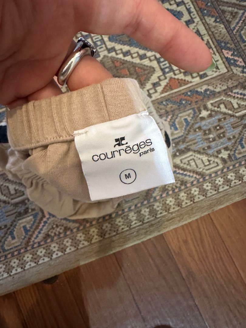 クレージュ　ベージュ コントラスト　ショートパンツ　Courreges