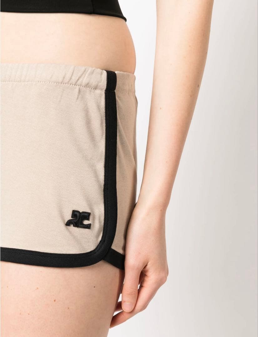 クレージュ　ベージュ コントラスト　ショートパンツ　Courreges