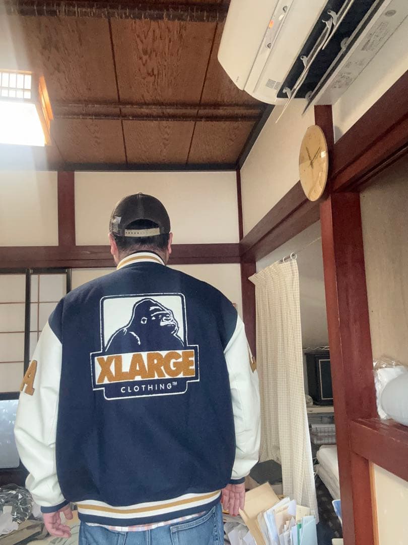 ハ*4様 XLARGE スタジャン ネイビー/ホワイト