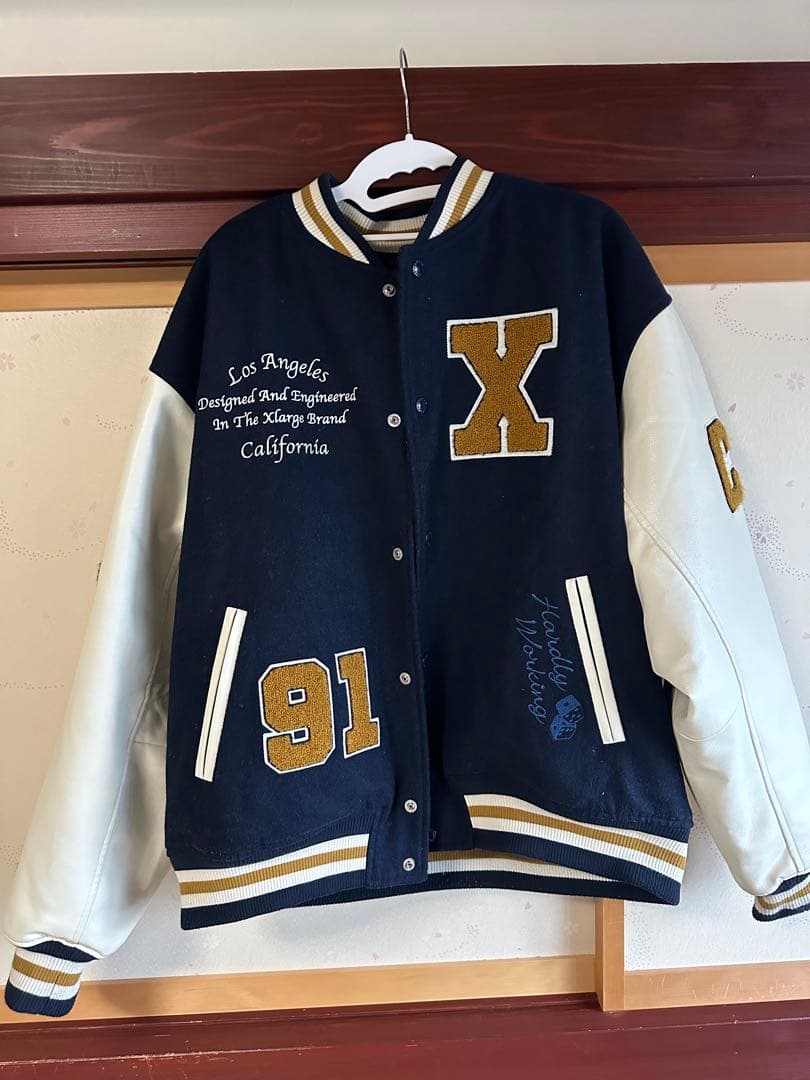 ハ*4様 XLARGE スタジャン ネイビー/ホワイト