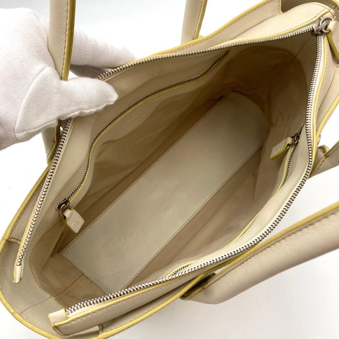 あや✨TOD'S Dバッグ 本革 2way アイボリー 大容量 高級感