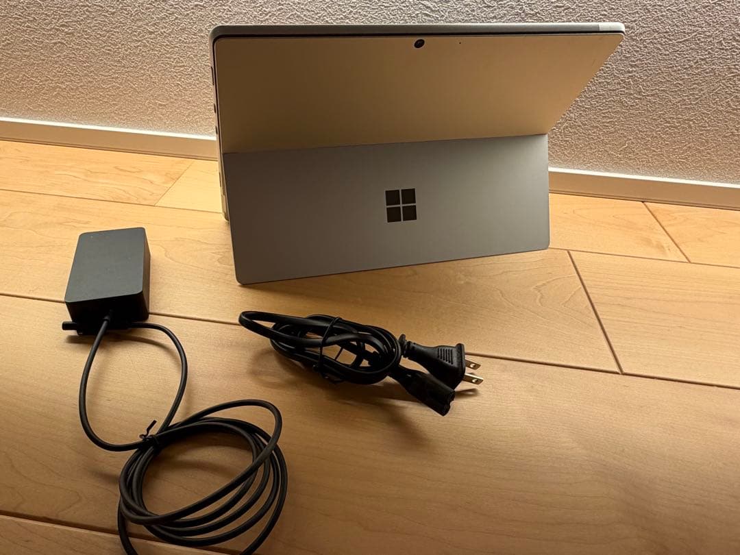 Windowsタブレット本体 Surface Pro8 i5 8GB 512GB