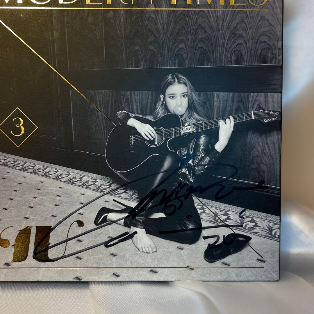 IU MODERN TIMES 限定版 アルバム 直筆サイン入り