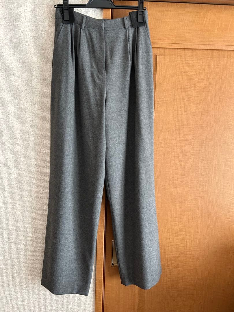 激レア　CLANE WOOL BASIC TUCK PANTS サイズ2