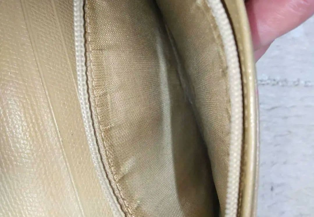 CHANEL長財布　ベェージ　ゴールドレザー　シャネル