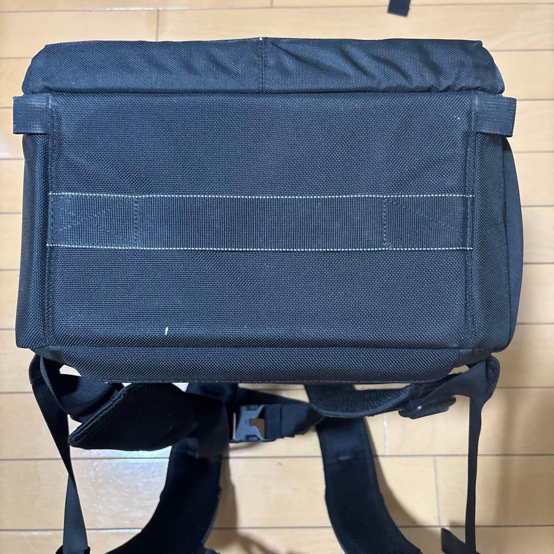 カメラバック　シンクタンクフォト　エアポート アクセレレーター ブラック