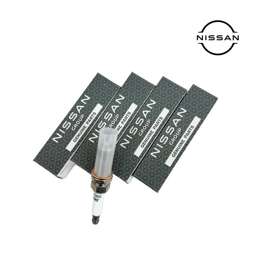 【新品未使用】 日産 純正 セレナ　22401-6RA1C スパークプラグ4本