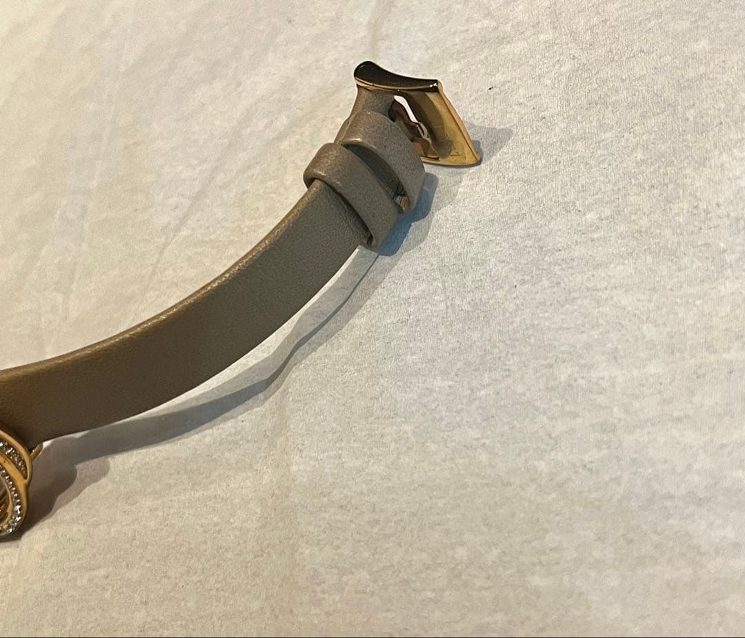 Swarovski 人気時計 レディース　ゴールド