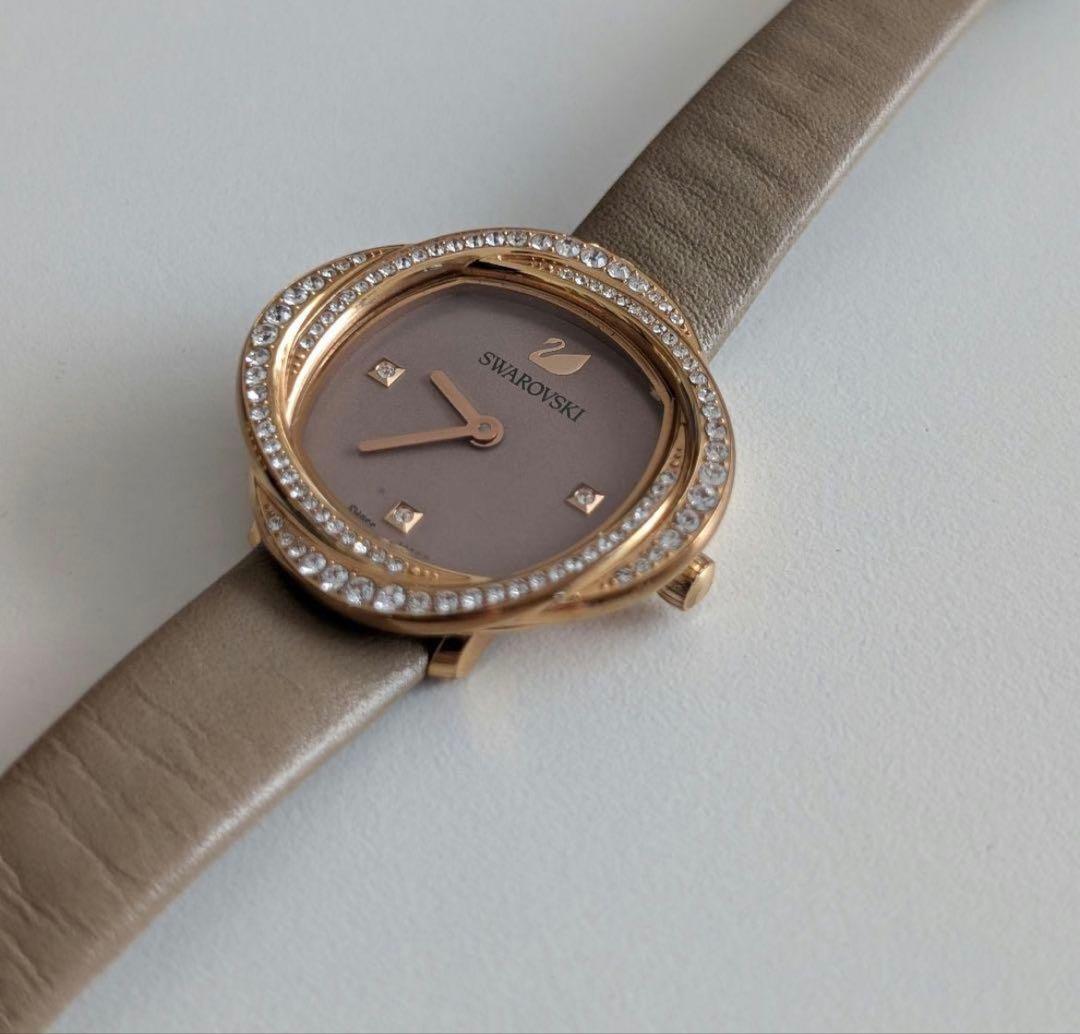 Swarovski 人気時計 レディース　ゴールド