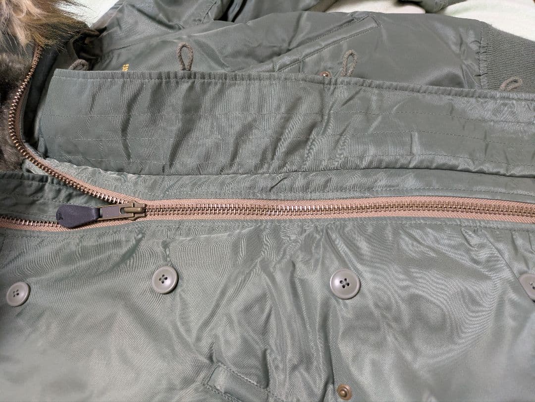 【商品名】 AVIREX アヴィレックス フライトジャケット M 【美品】