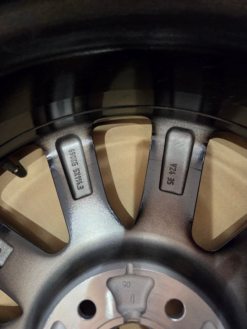 18インチ ブラック 多スポークホイール