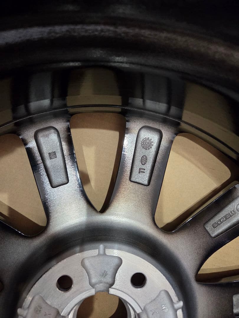 18インチ ブラック 多スポークホイール