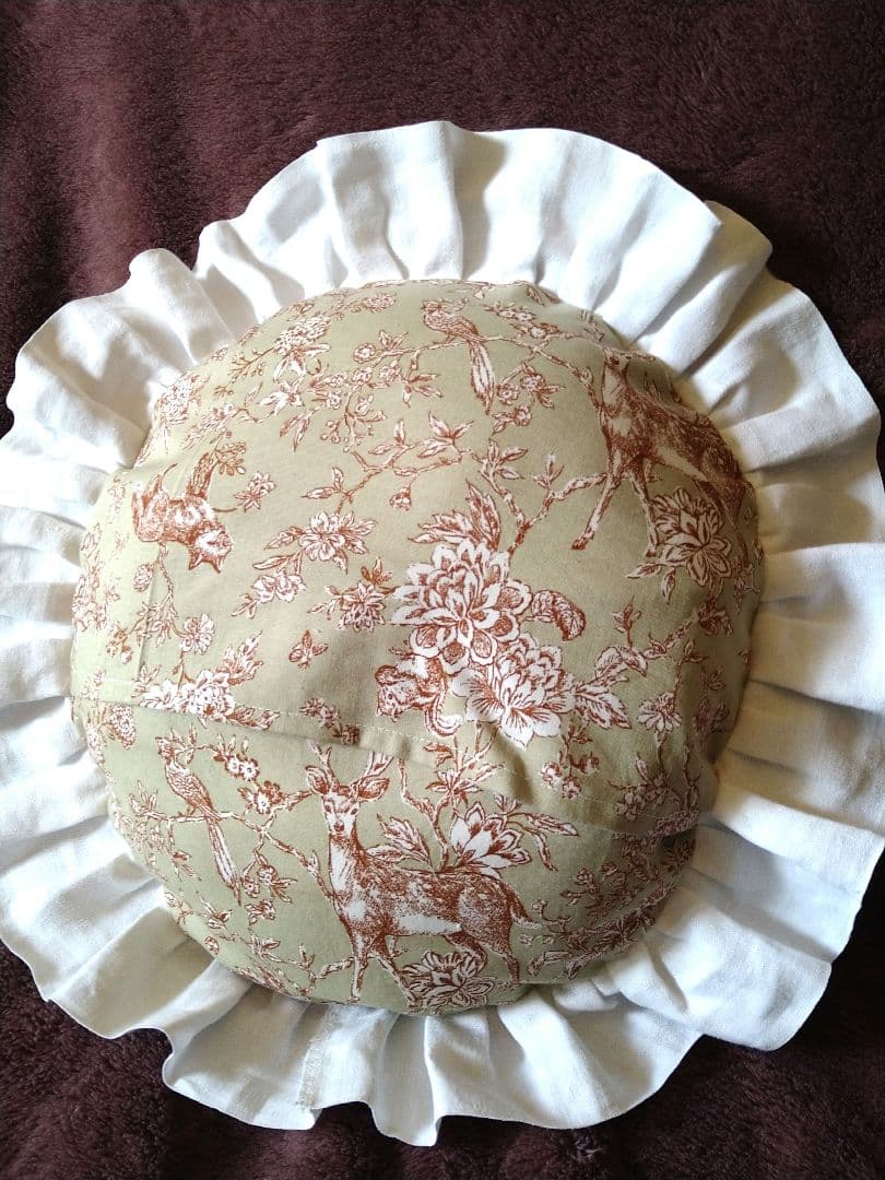 ※〜2/15限定※フランスアンティーク　ロゴ刺繍　豪華レース　クッション