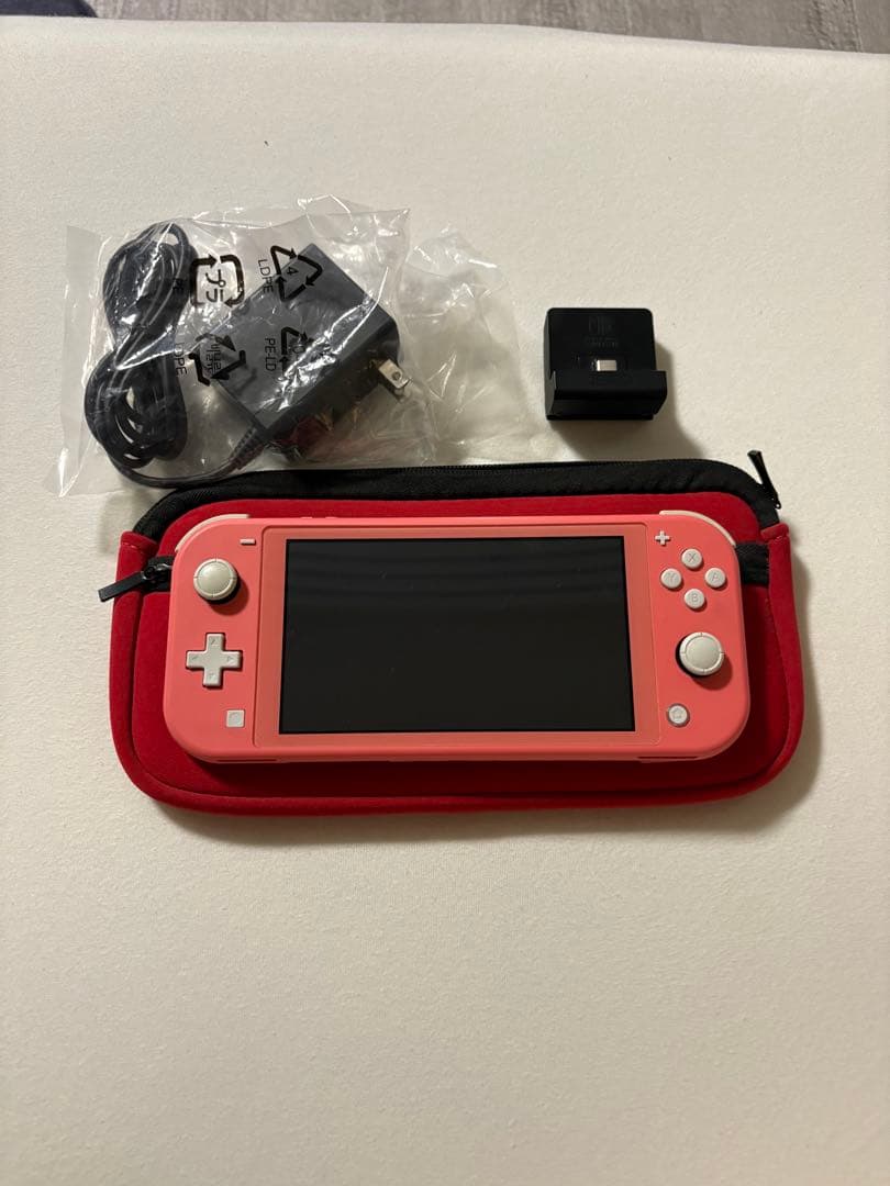 Nintendo Switch Lite ピンク 本体と付属品
