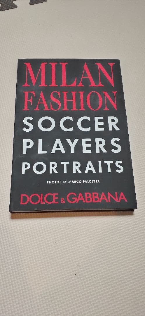 非売品　激レア　ACミラン　Dolce&Gabbana　コラボ写真集