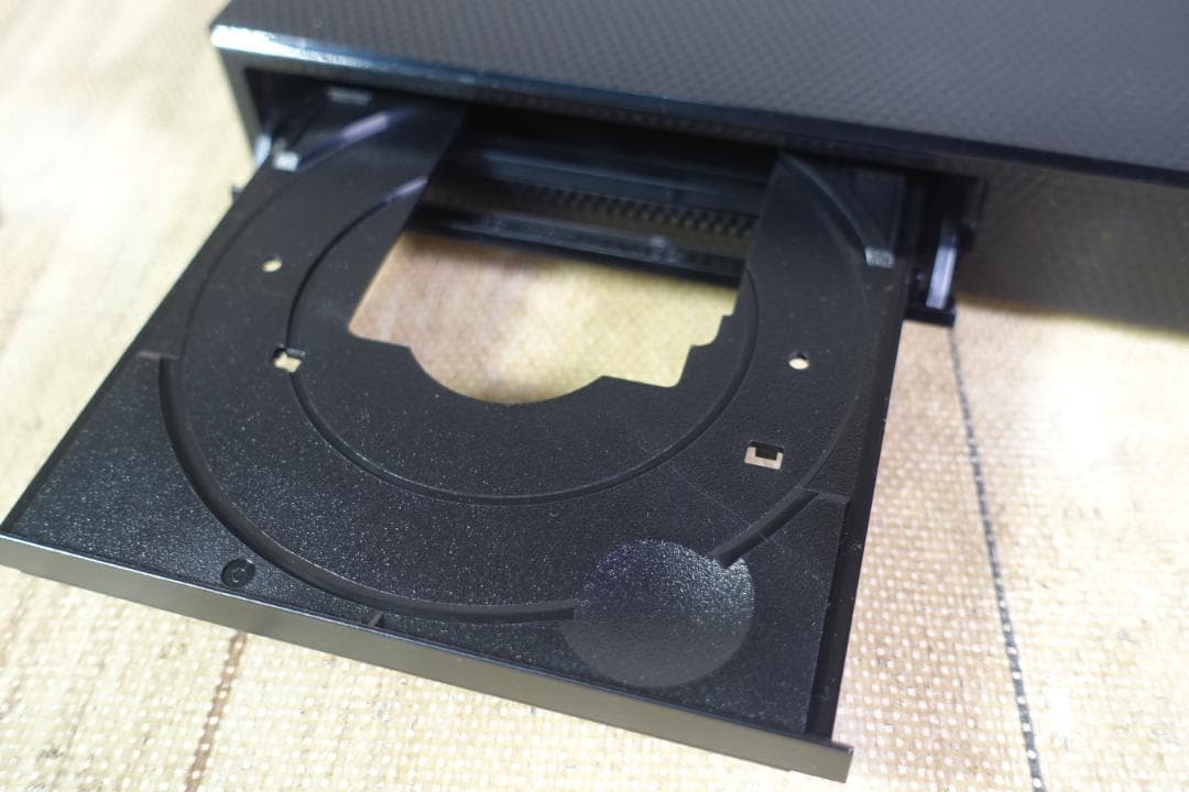 【23年製 美品】 LGエレクトロニクス ブルーレイプレーヤー BP250