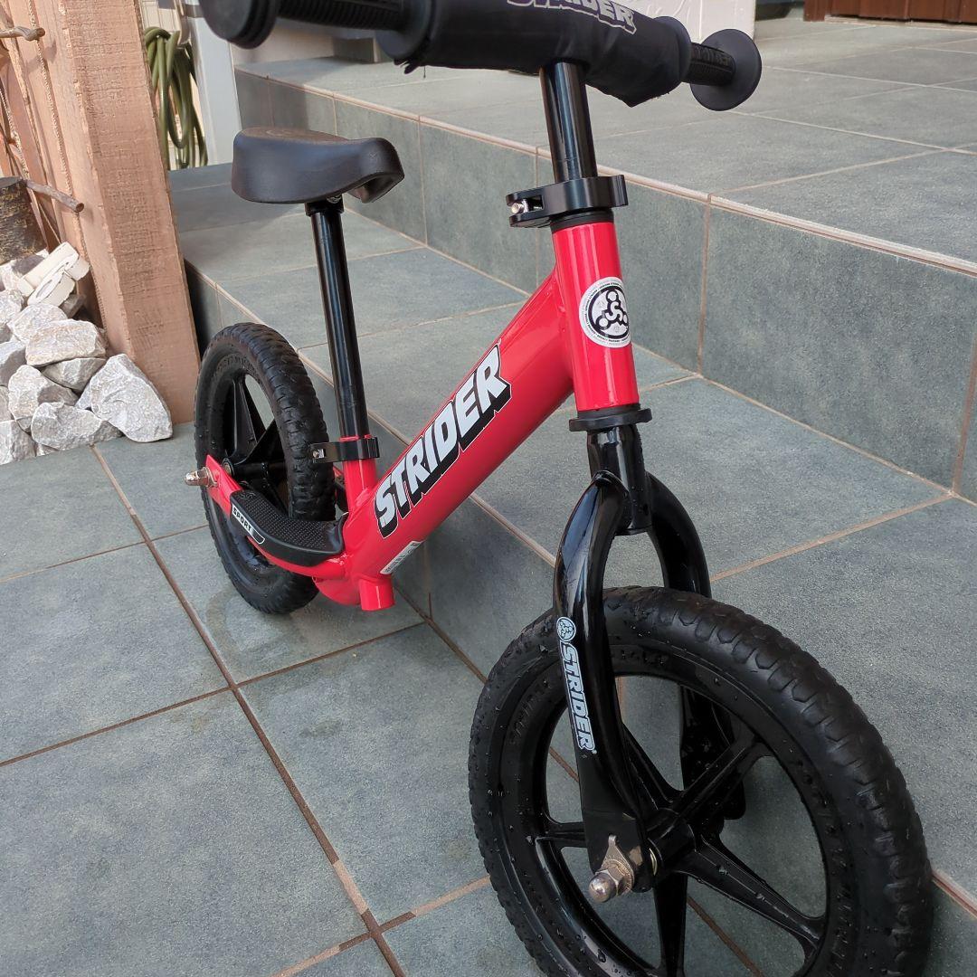 ストライダー　スポーツモデル12インチ　日本正規品