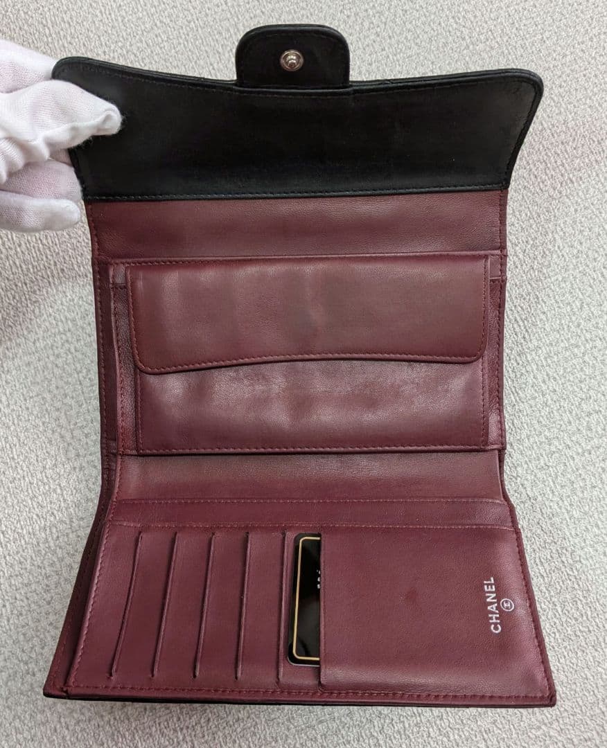 シャネル　マトラッセ　黒　三つ折り長財布　ラムスキン　シルバーココ　チェーン