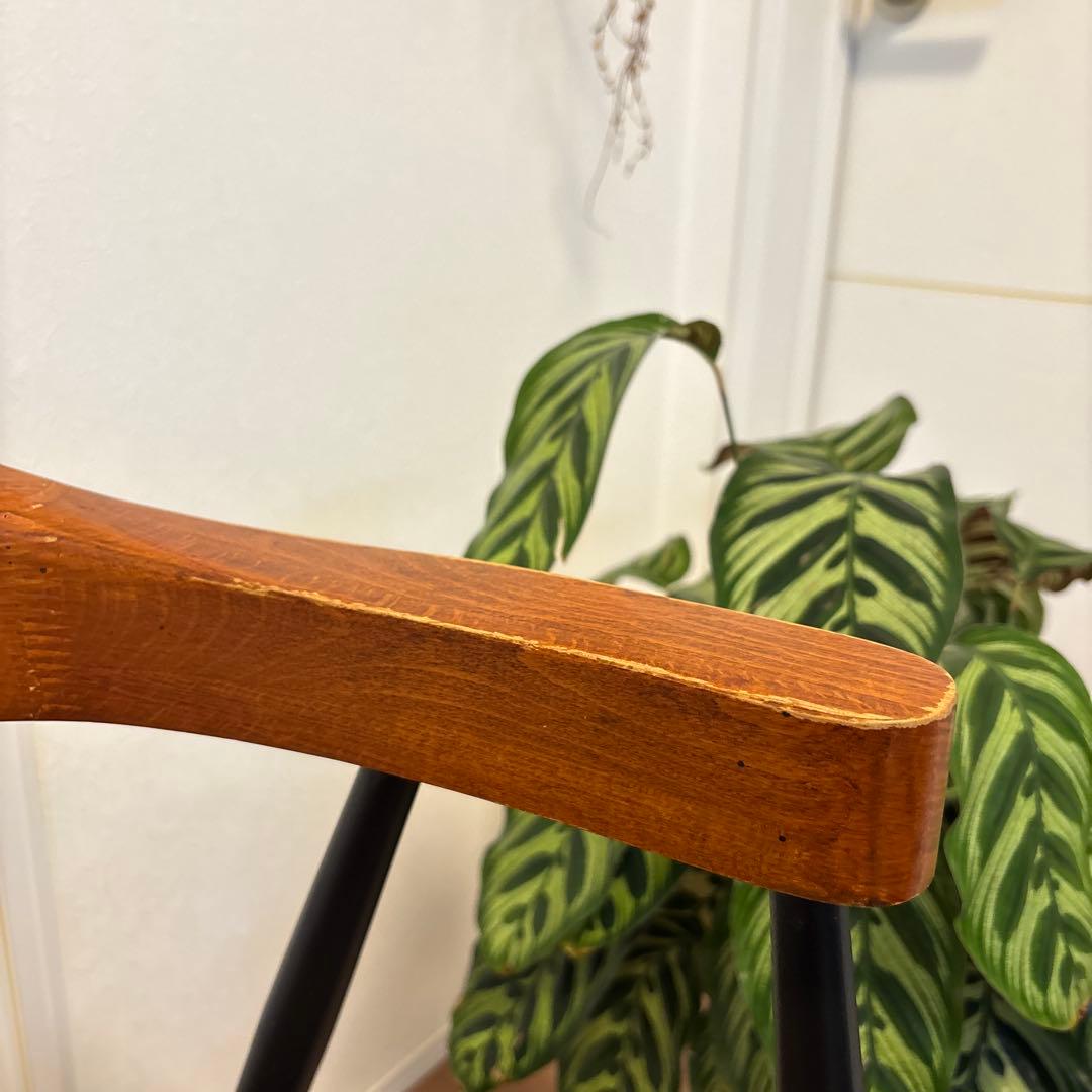 東谷AZUMAYA アームチェア① TEC-63 モダンなダイニングチェア