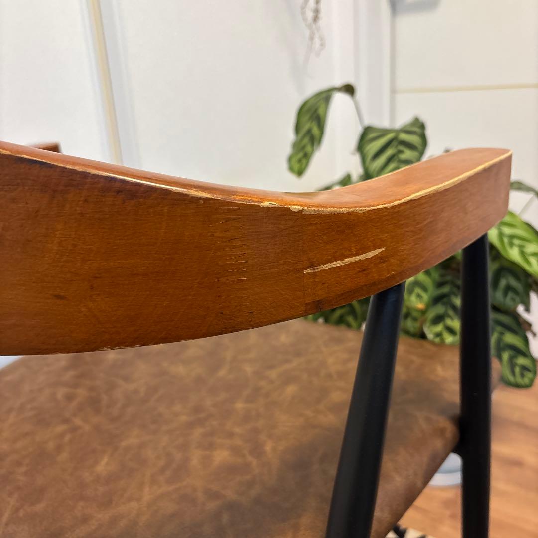 東谷AZUMAYA アームチェア① TEC-63 モダンなダイニングチェア