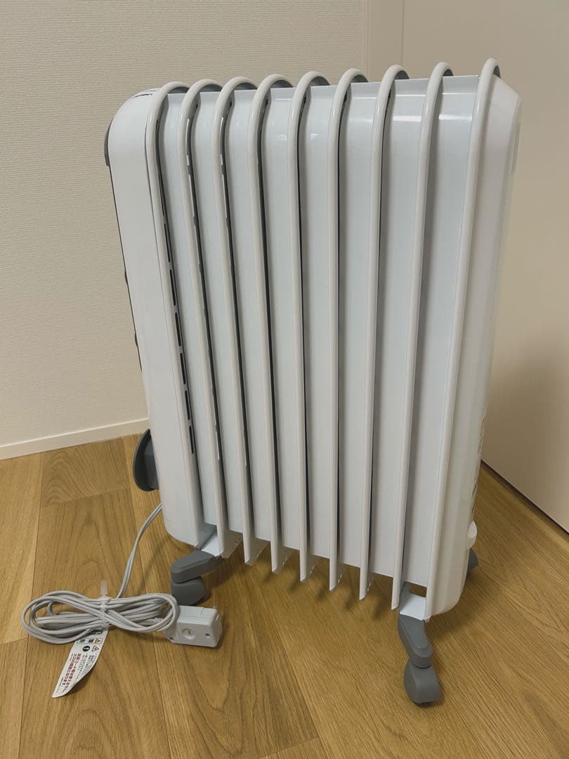 De'Longhi オイルヒーター ホワイト・グレー
