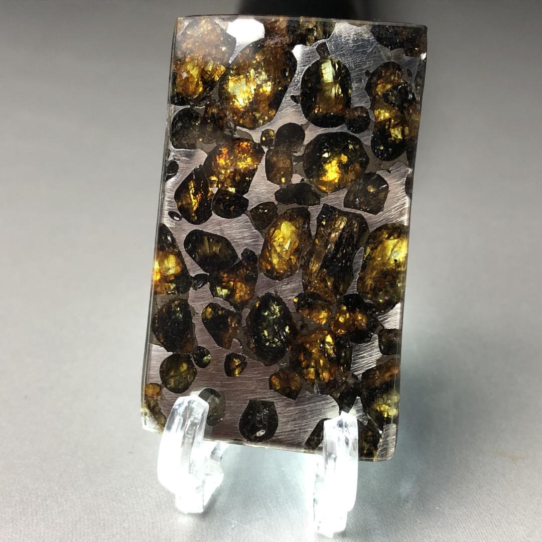 5*☆様 パラサイト隕石 隕石　石鉄隕石　セリコ隕石 美品　重さ約9ｇ　ケース付