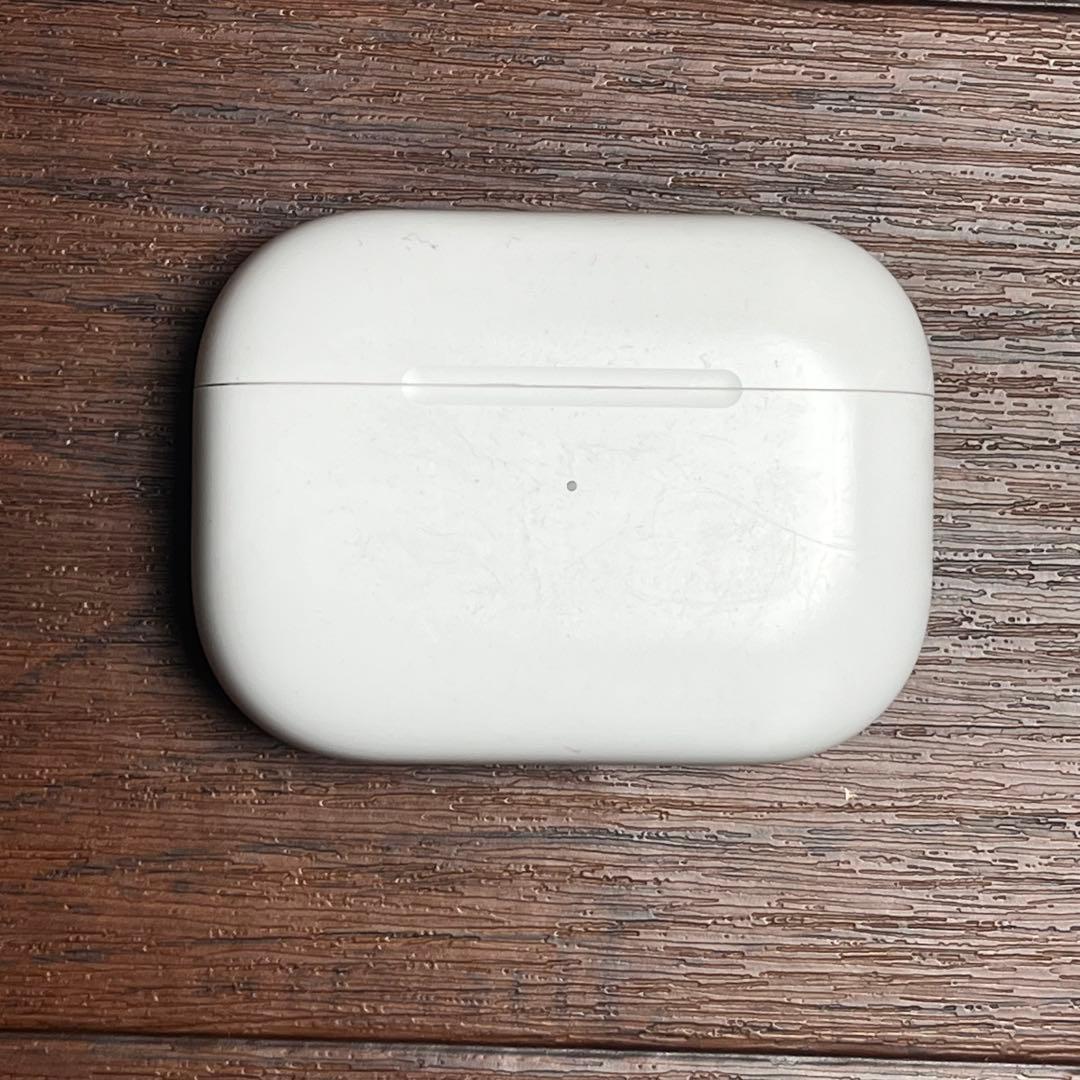 美品 AirPods Pro 第3世代 A3122 充電ケース ケース