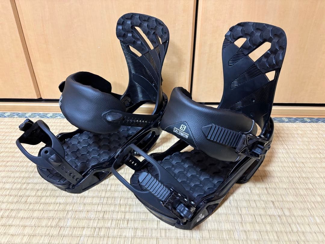 SALOMON パウダースネーク153　& RHYTHM Mサイズ　バインセット