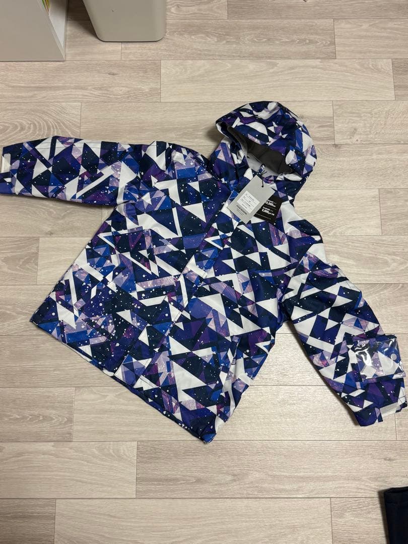 【新品】FOUR SEASONS スノーウェア上下セット　雪