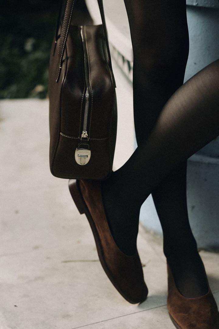 靴 TOUT Y EST / FLAT SABINE SUEDE / BROWN