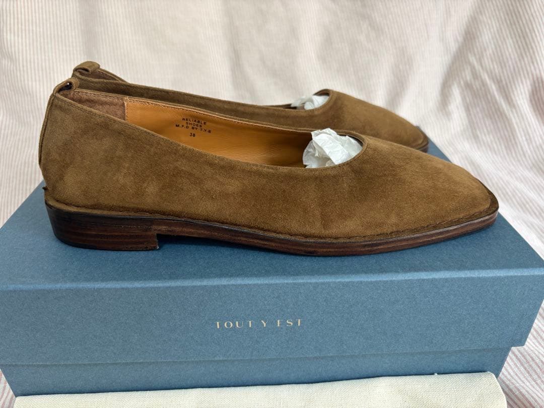 靴 TOUT Y EST / FLAT SABINE SUEDE / BROWN