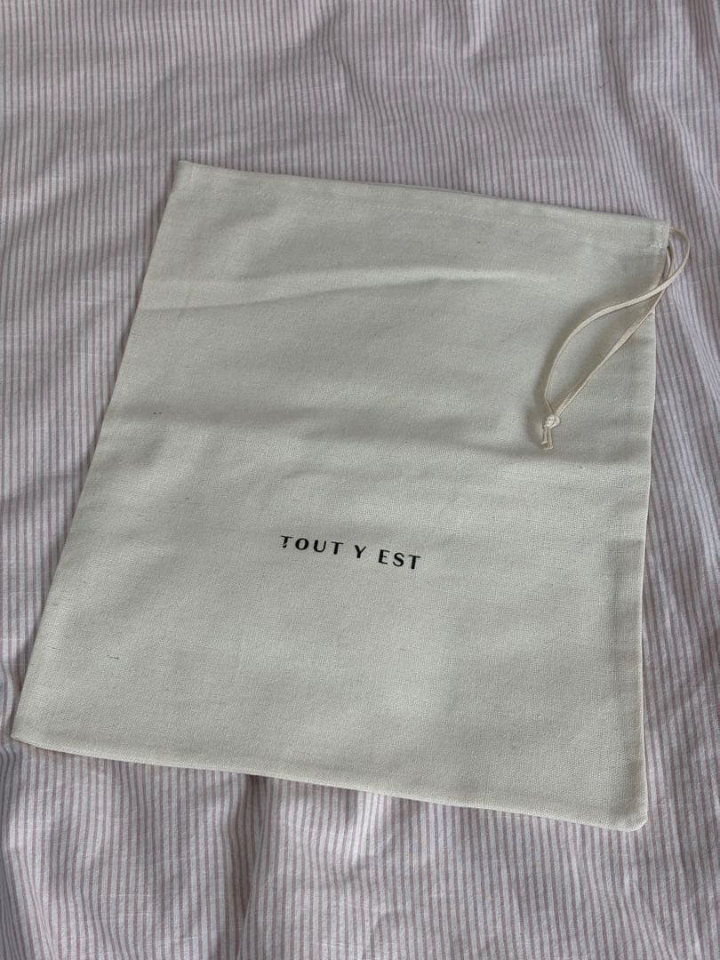 靴 TOUT Y EST / FLAT SABINE SUEDE / BROWN