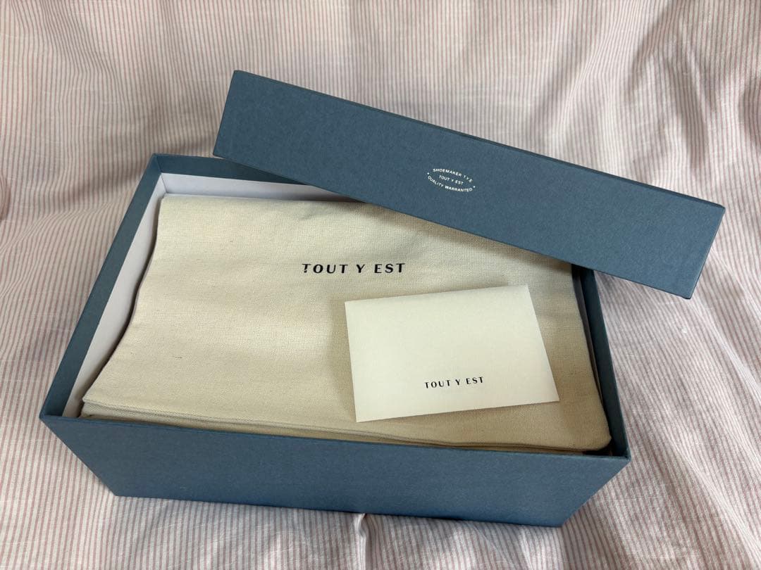 靴 TOUT Y EST / FLAT SABINE SUEDE / BROWN