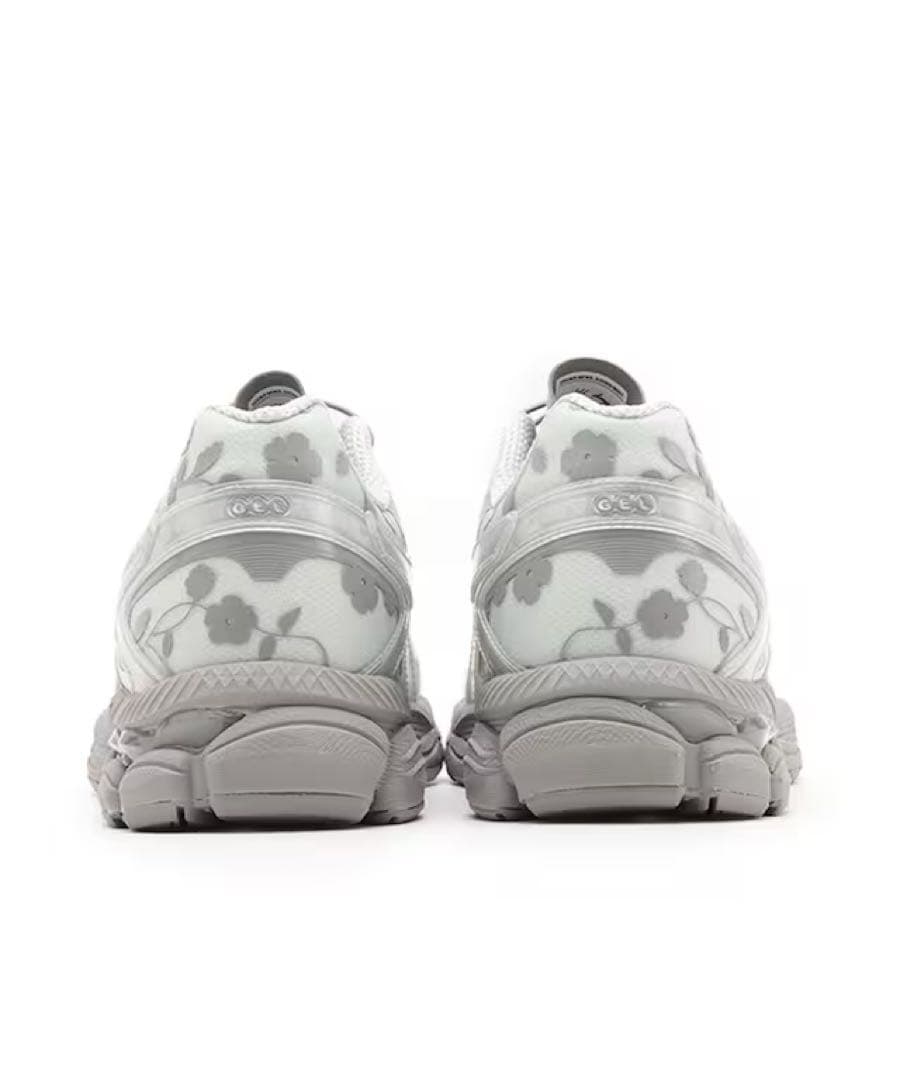 Cecilie Bahnsen × AsicsコラボGel-Cumulus 16