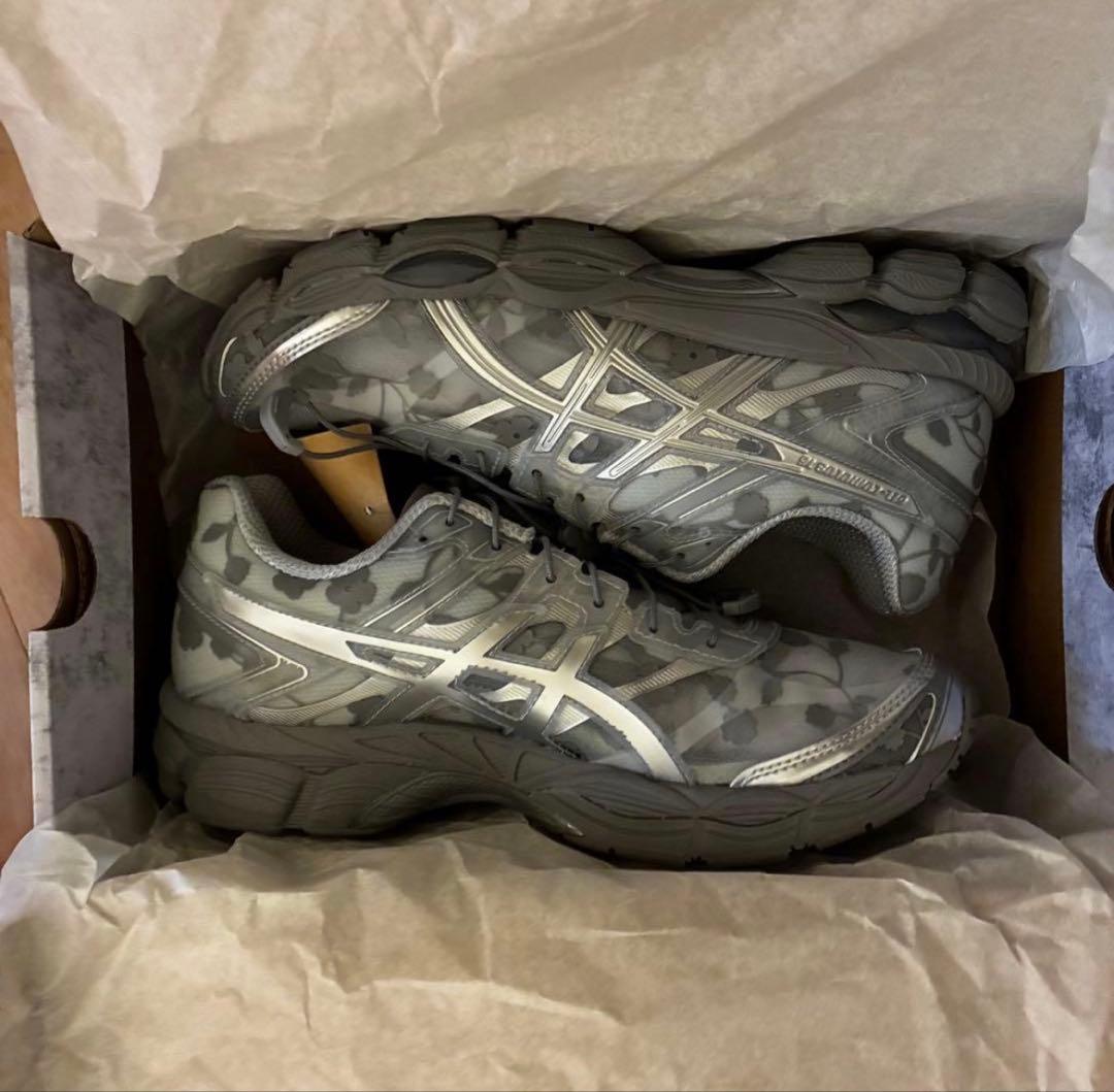 Cecilie Bahnsen × AsicsコラボGel-Cumulus 16