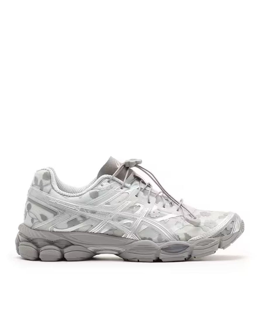 Cecilie Bahnsen × AsicsコラボGel-Cumulus 16