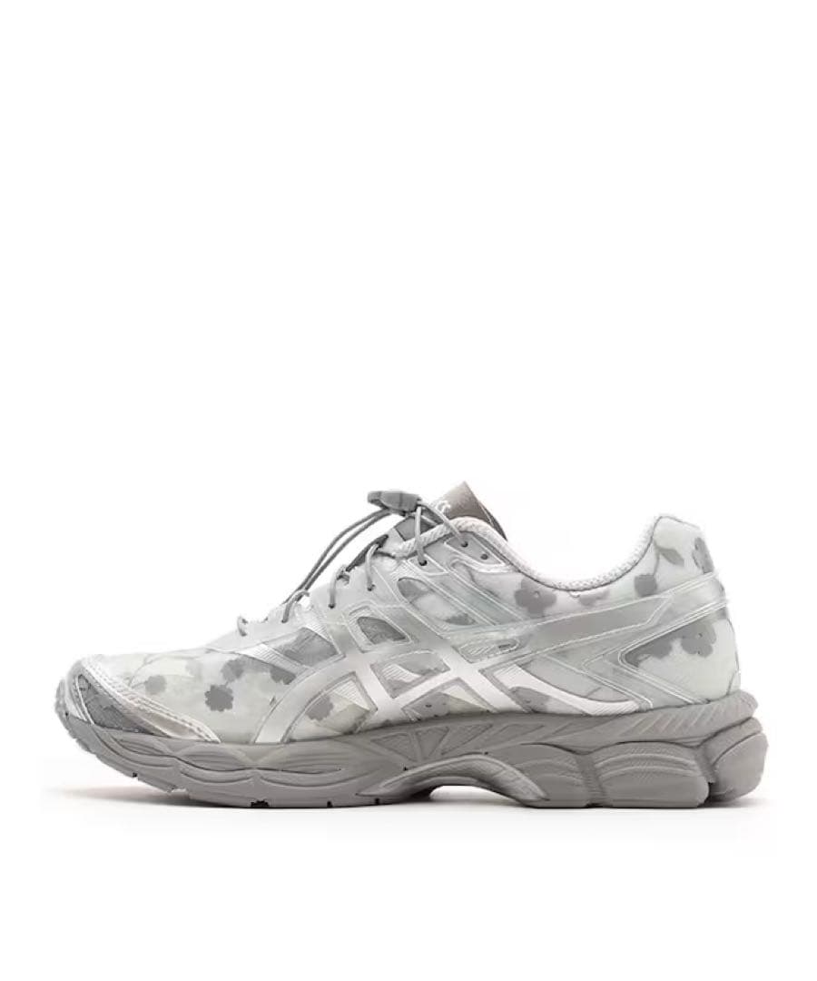 Cecilie Bahnsen × AsicsコラボGel-Cumulus 16