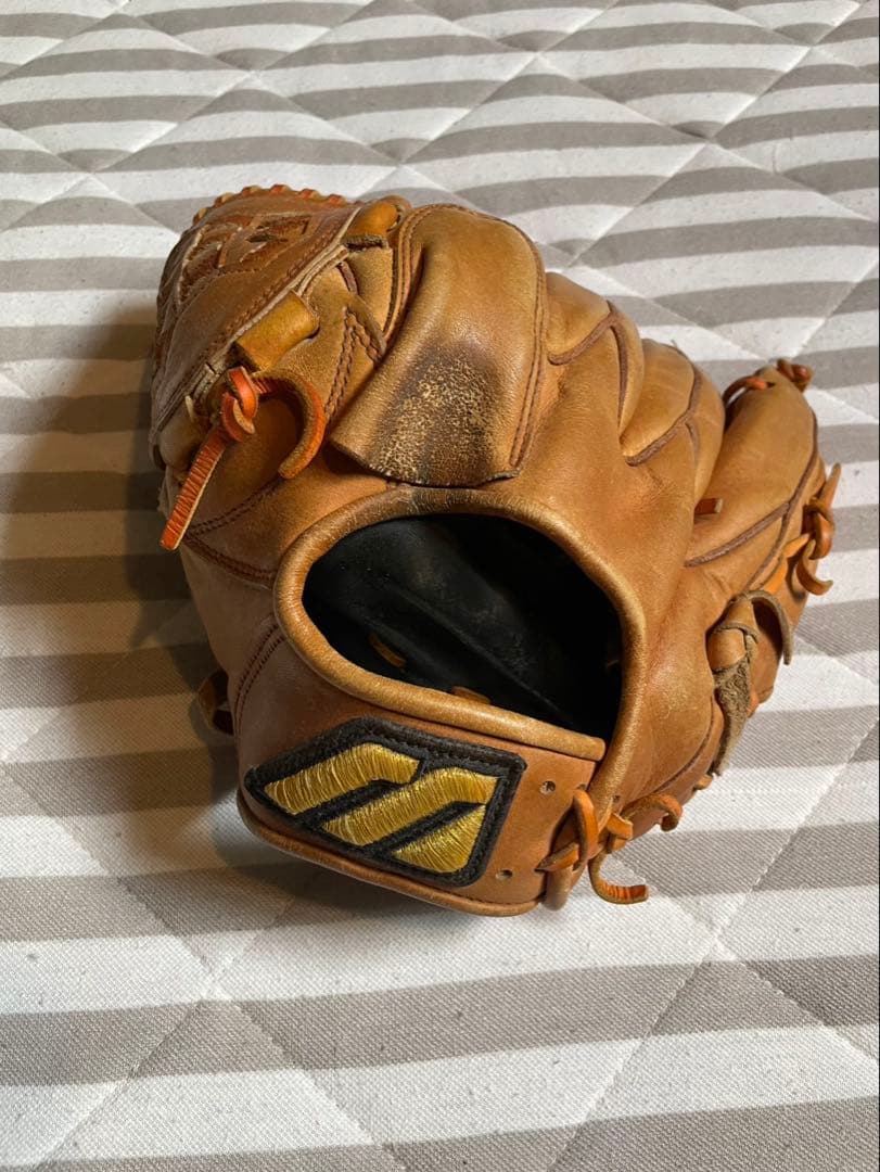 ミズノプロ　オーダー　ビックM 貴重　激レア　投手用　左　手に入らない