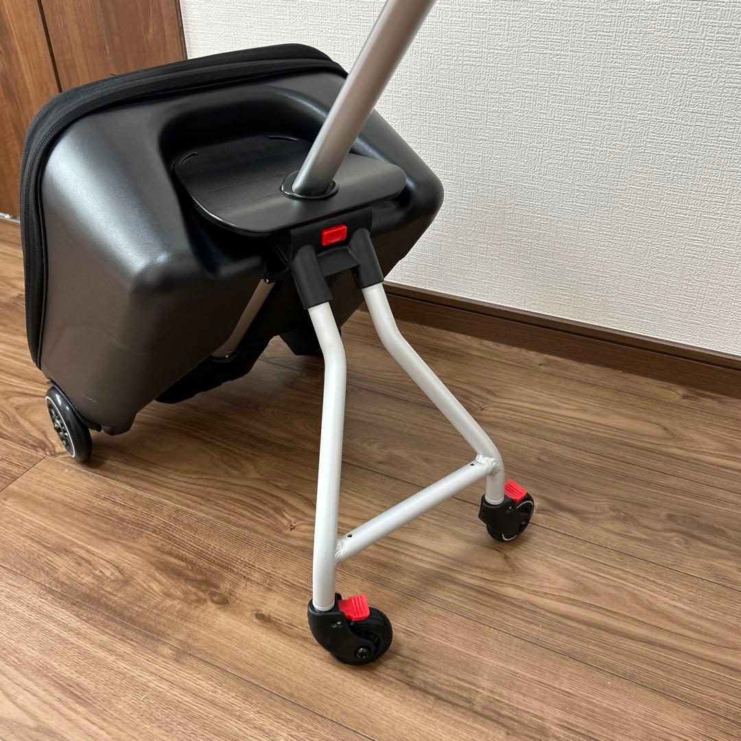 子供が乗れる スーツケース 機内持込可