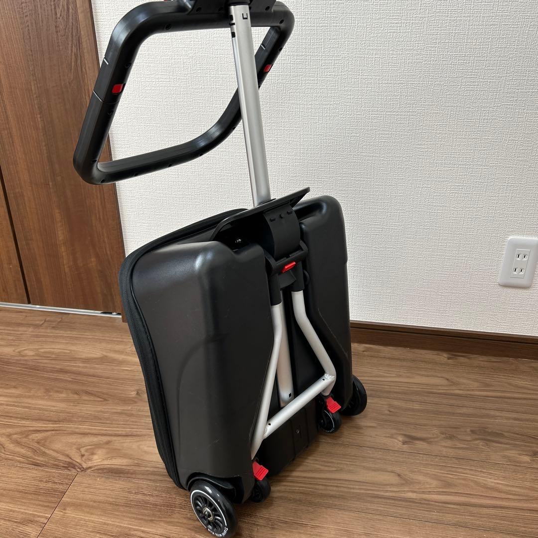 子供が乗れる スーツケース 機内持込可