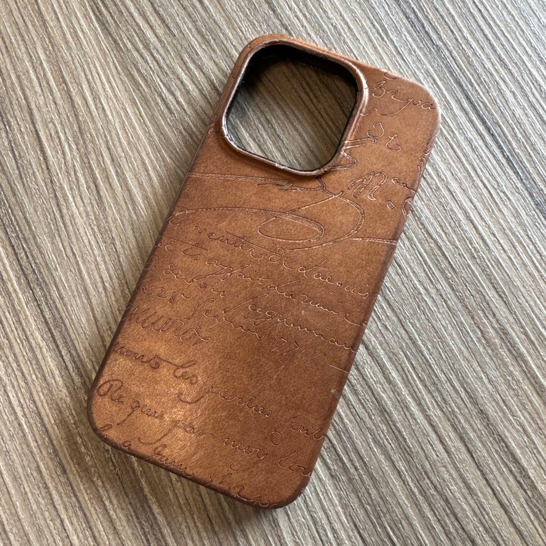 Berluti iPhone15 pro用ケース