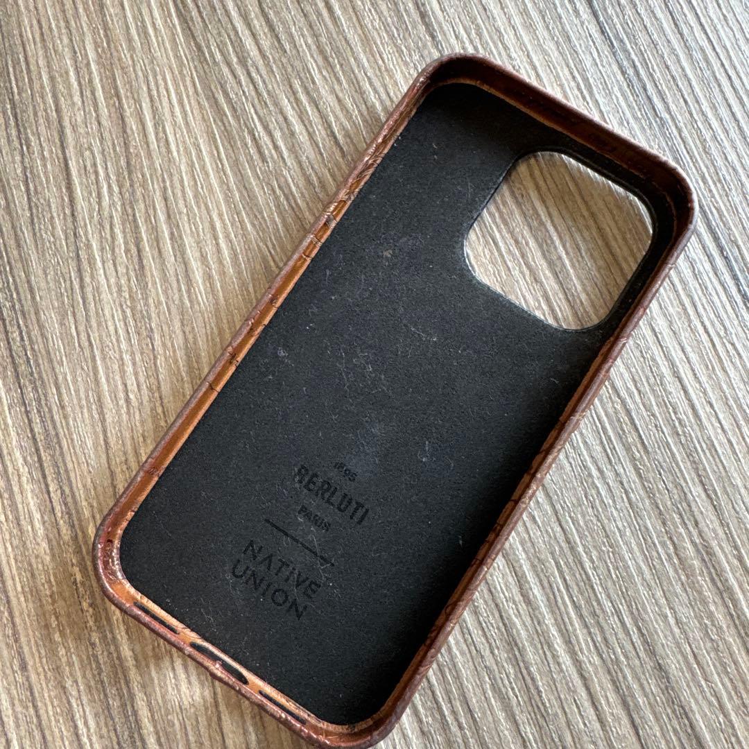 Berluti iPhone15 pro用ケース