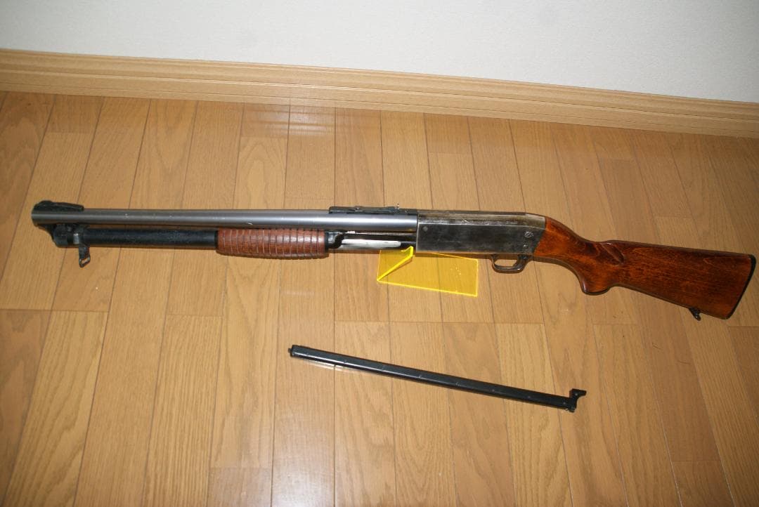KTW イサカ　M37ショットガン 木製ストック