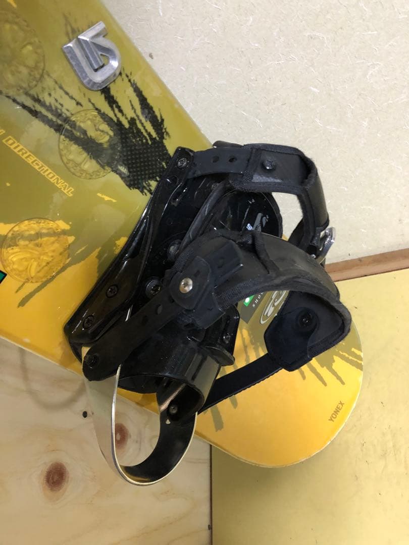 限界値引き　超人気のYONEXスノーボードビンディングセット