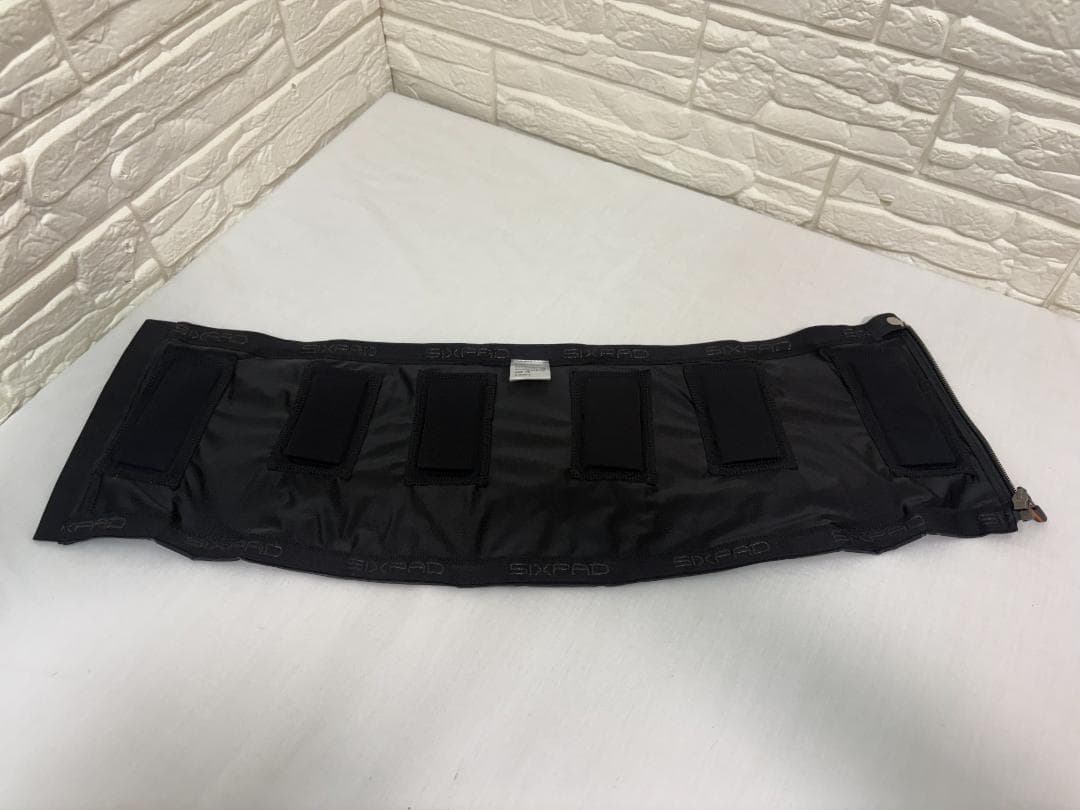 a*様 シックスパッド パワースーツライト コアベルト サイズM SE-BC00