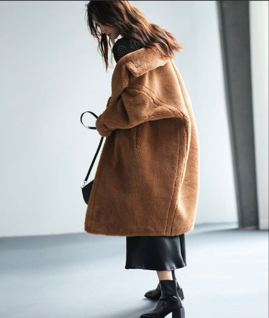 新品タグ付　SAISON DE PAPILLON ロングボアコート　ZARA